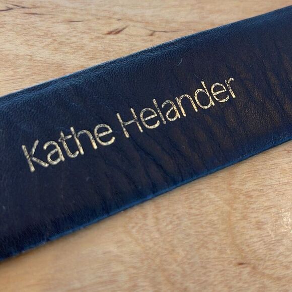 Kathe Helander Womens Crystal American Flag Buckle Leather Belt Black‎ main image 8